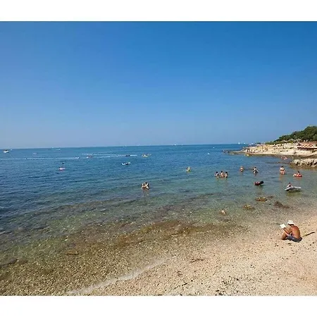 Nyaraló In With Swimming Pool